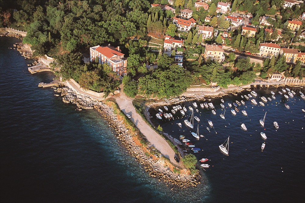 Санатории Хорватии, отдых и лечение на море. Фото